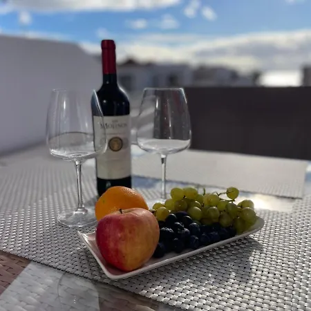 Luxury Diamond - Ocean View, Big Terraces, Air Con, Wifi Apartment